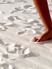 8 pictures - Alejandra Cobos White Sands 2